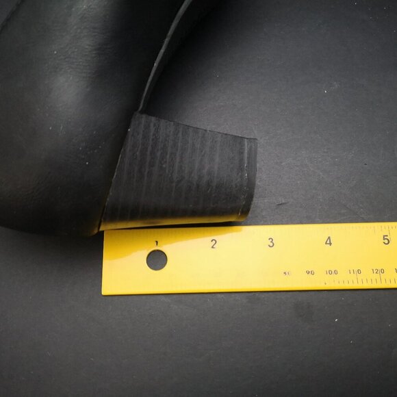 Comfort Plus by Predictions Ladies Size 8W Black Faux Leather Heeled Shoes - Picture 10 of 11